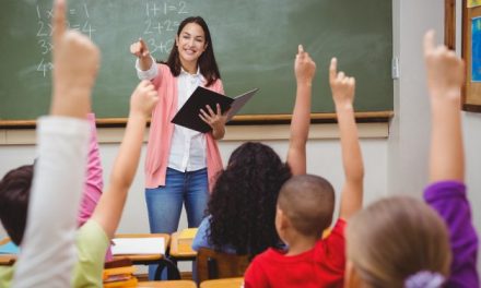 Onderwijsraad: voor de verlaging van de werkdruk is ook rol weggelegd voor ondersteunende professionals