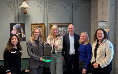 Lisa Westerveld en Ilana Rooderkerk op werkbezoek: zorgen over toekomst OZL centraal